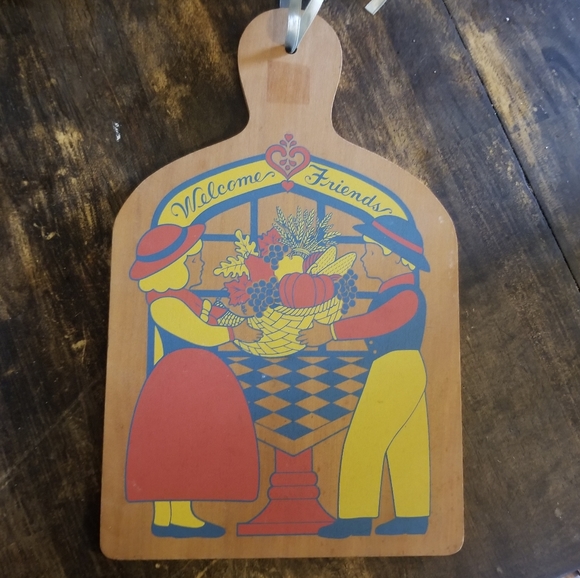 SOLD Vintage Welcome Friends kitchen wall decor - Picture 2 of 4